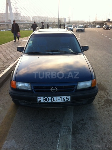 Opel Astra 1993, 323,387 km - 1.8 l - Bakı