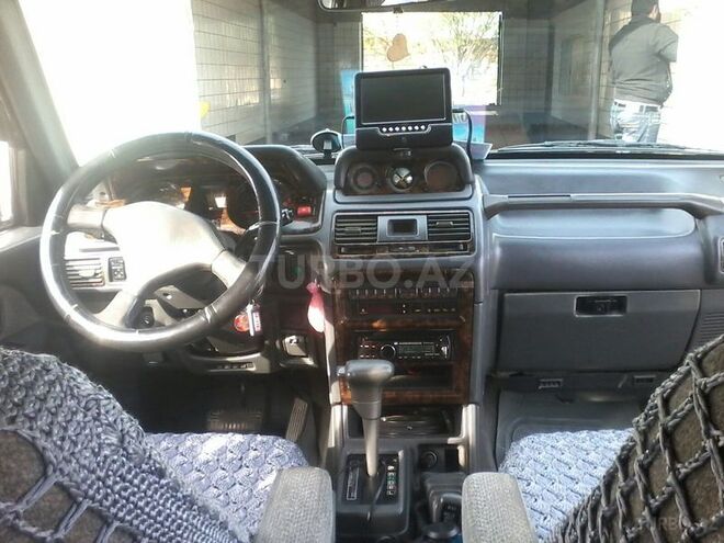 Mitsubishi Pajero 1993, 200,000 km - 2.8 l - Bakı