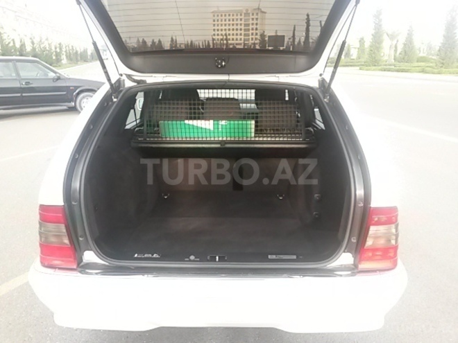Mercedes C 240 1999, 175,000 km - 2.4 l - Gəncə