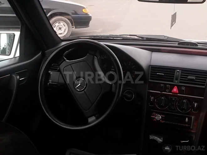 Mercedes C 240 1999, 175,000 km - 2.4 l - Gəncə