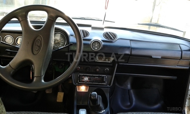 LADA (VAZ) 2106 1985, 26,100 km - 1.6 л - Salyan