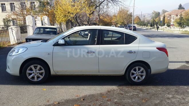 Nissan Sunny 2012, 44,350 km - 0.2 л - Şəki