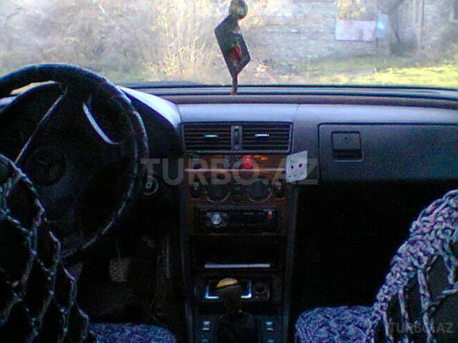 Mercedes C 180 1994, 350,000 km - 0.2 l - İsmayıllı