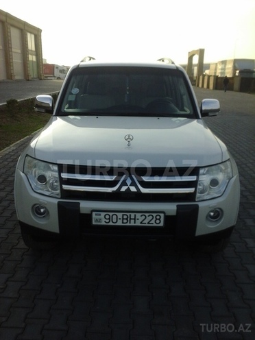 Mitsubishi Pajero 2007, 95,000 km - 3.8 l - Bakı