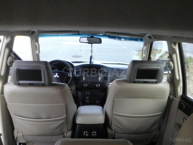 Mitsubishi Pajero 2007, 95,000 km - 3.8 l - Bakı