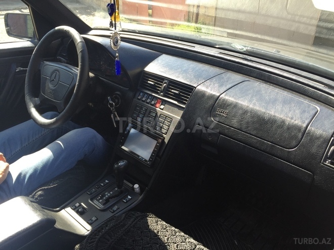Mercedes C 350 1994, 253,000 km - 3.6 l - Bakı