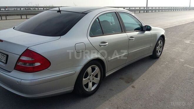 Mercedes E 270 2002, 198,649 km - 2.7 л - Bakı