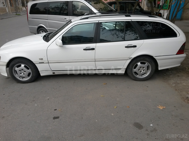 Mercedes C 220 1998, 280,000 km - 2.2 l - Bakı