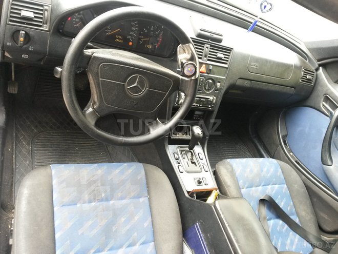 Mercedes C 220 1998, 280,000 km - 2.2 l - Bakı