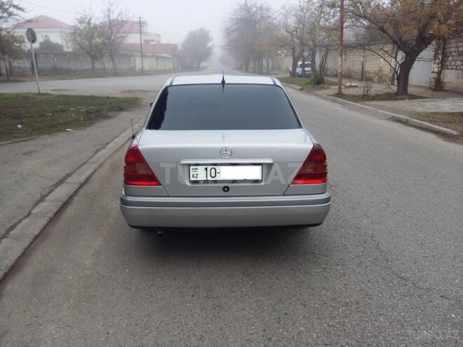 Mercedes C 180 1993, 220,000 km - 1.8 l - Sumqayıt