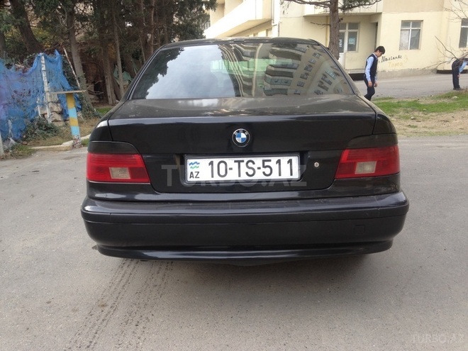 BMW 520 1999, 260,000 km - 2.5 l - Bakı