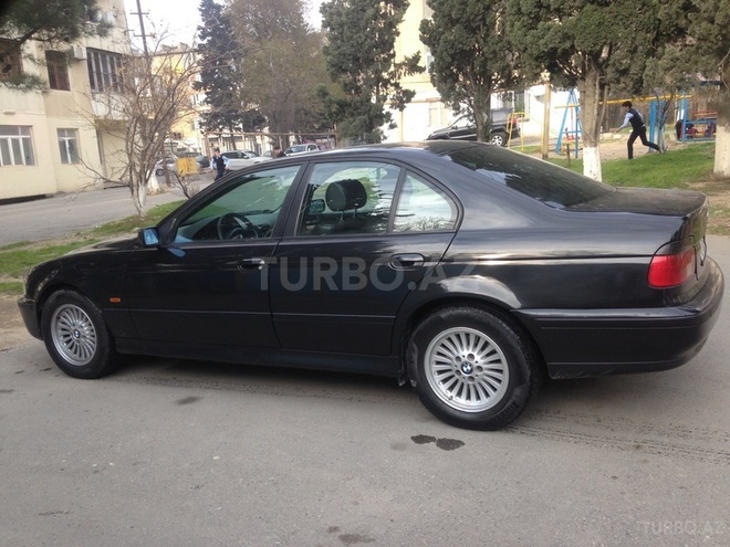 BMW 520 1999, 260,000 km - 2.5 l - Bakı