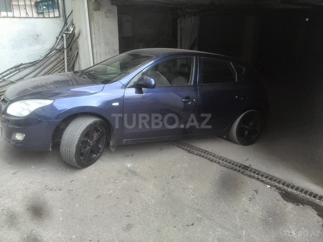 Hyundai i30 2008, 87,000 km - 2.0 l - Bakı
