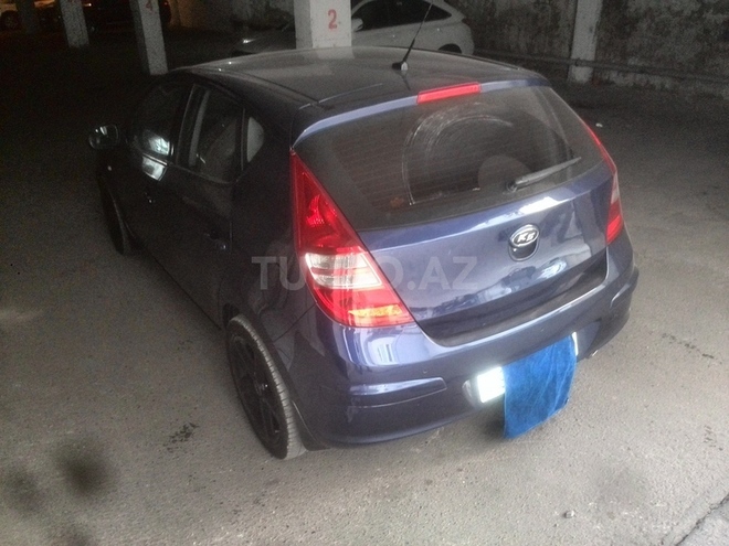 Hyundai i30 2008, 87,000 km - 2.0 l - Bakı