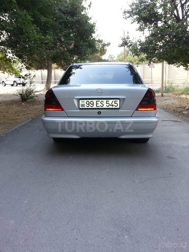 Mercedes C 240 2000, 270,000 km - 2.4 l - Bakı