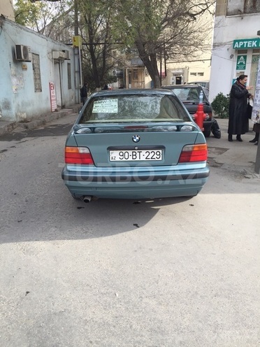 BMW 318 1994, 135,000 km - 1.8 l - Bakı