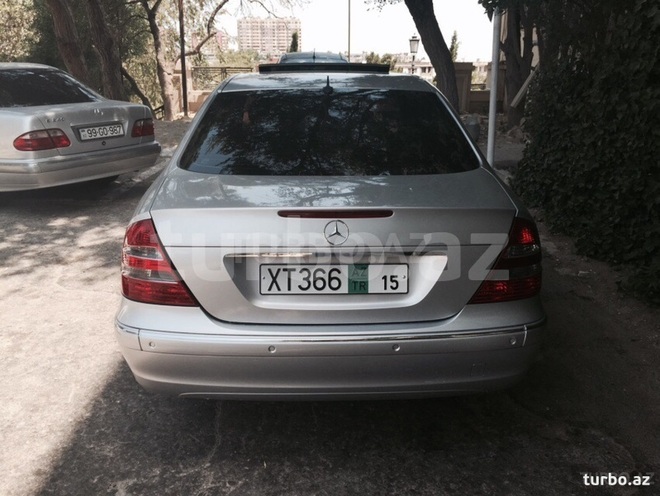 Mercedes E 320 2002, 260,000 km - 3.2 l - Bakı