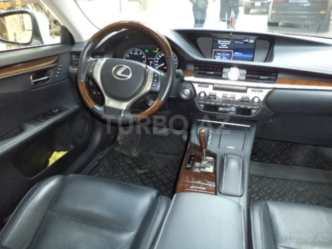 Lexus ES 250 2015, 20,000 km - 2.5 л - Bakı