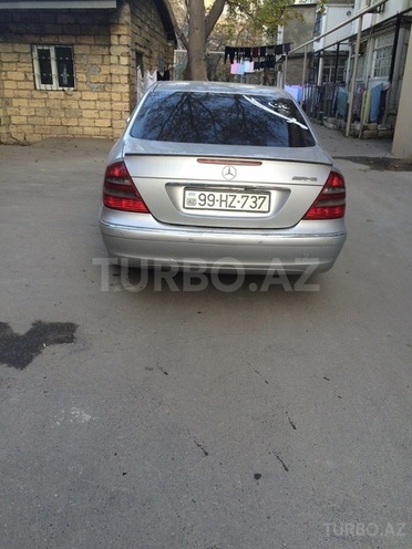 Mercedes E 220 2003, 2,140,000 km - 2.2 l - Bakı