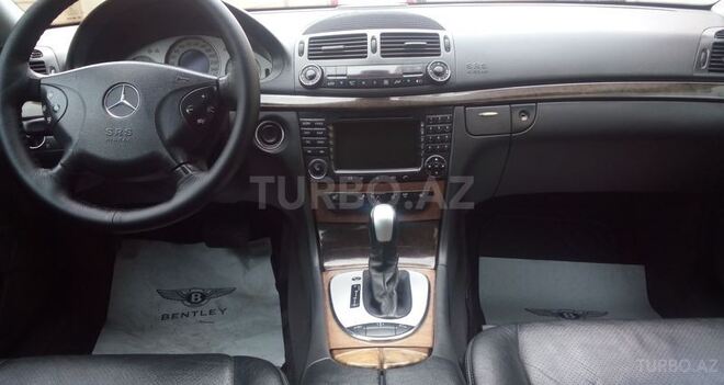 Mercedes E 320 2002, 283,000 km - 3.2 l - Bakı