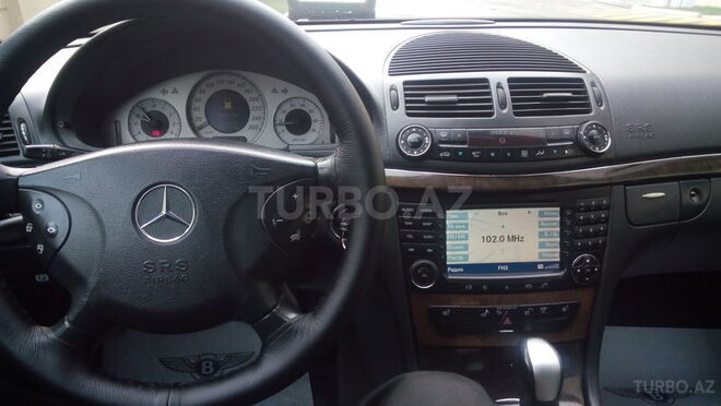 Mercedes E 320 2002, 283,000 km - 3.2 l - Bakı