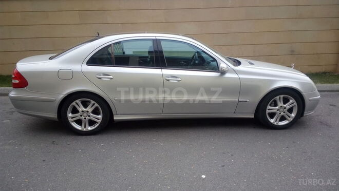 Mercedes E 320 2002, 283,000 km - 3.2 l - Bakı
