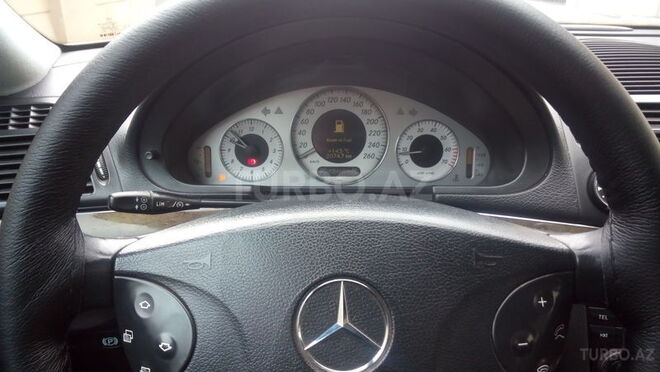 Mercedes E 320 2002, 283,000 km - 3.2 l - Bakı