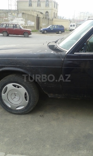 Mercedes E 300 1980, 0 km - 0.2 l - Bakı