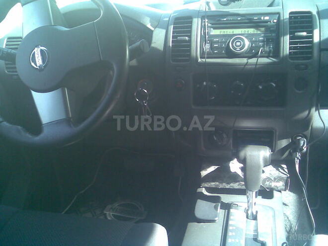 Nissan Navara 2011, 87,000 km - 2.5 l - Bakı
