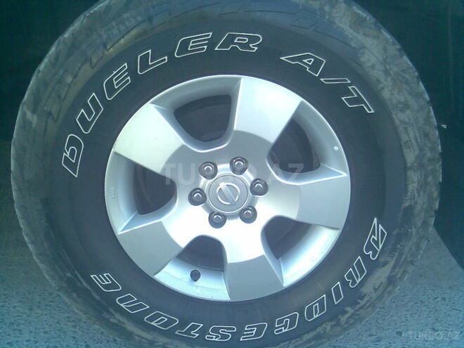 Nissan Navara 2011, 87,000 km - 2.5 l - Bakı