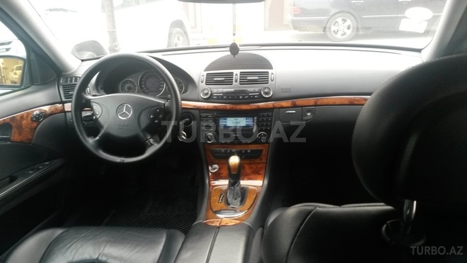 Mercedes E 220 2002, 187,000 km - 0.2 l - Bakı
