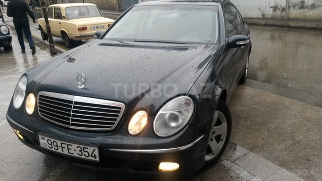 Mercedes E 220 2002, 187,000 km - 0.2 l - Bakı