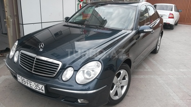 Mercedes E 220 2002, 187,000 km - 0.2 l - Bakı