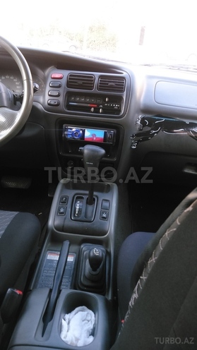 Suzuki Grand Vitara 2001, 242,000 km - 2.0 л - Bakı