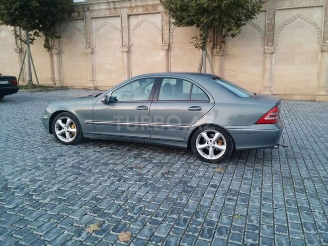 Mercedes C 180 2004, 144,055 km - 1.8 л - Şamaxı
