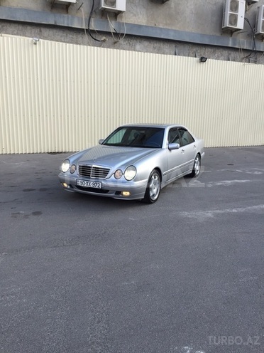 Mercedes E 320 1999, 210,000 km - 3.2 l - Bakı