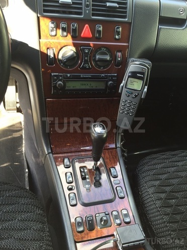 Mercedes E 320 1999, 210,000 km - 3.2 l - Bakı