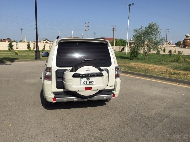 Mitsubishi Pajero 2008, 170,000 km - 3.0 l - Bakı