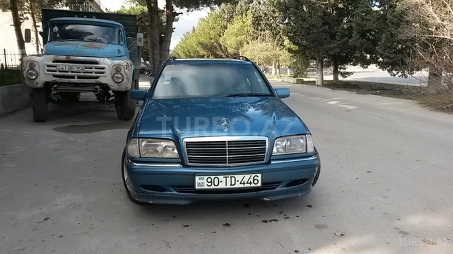 Mercedes C 220 1999, 307,000 km - 2.2 l - Sumqayıt