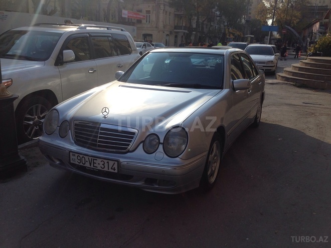 Mercedes E 240 2000, 198,000 km - 2.4 l - Bakı