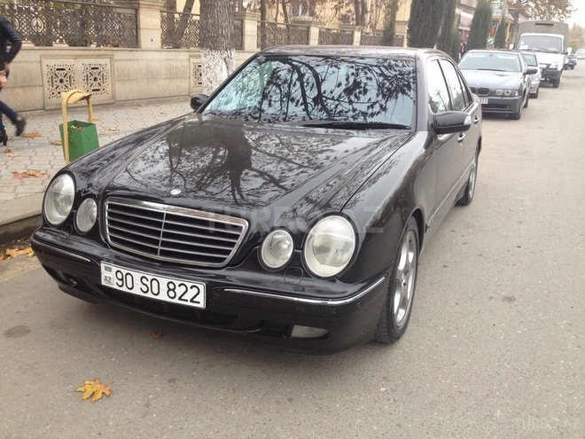 Mercedes E 320 2001, 220,636 km - 3.2 l - Ağcabədi
