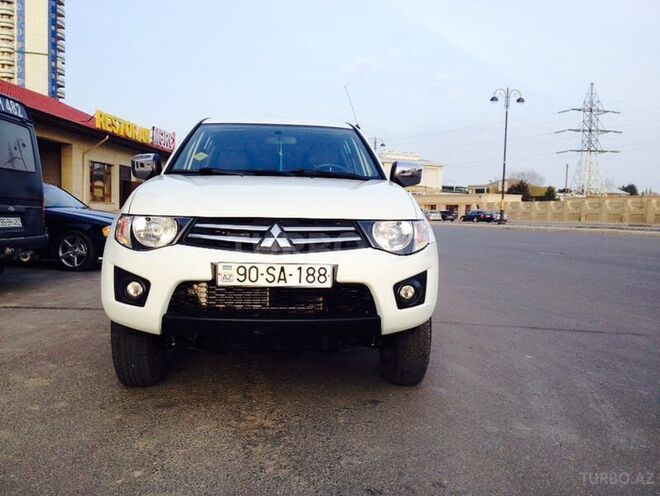 Mitsubishi L200 2013, 84,000 km - 2.5 l - Bakı