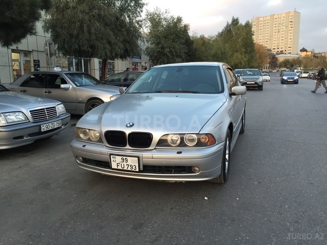 BMW 525 2002, 100,000 km - 2.5 л - Bakı