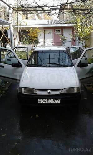 Renault 19 1997, 29,900 km - 1.4 l - Qax