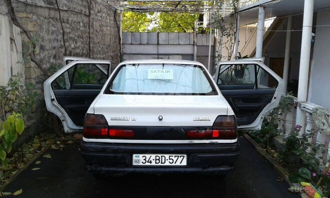Renault 19 1997, 29,900 km - 1.4 l - Qax
