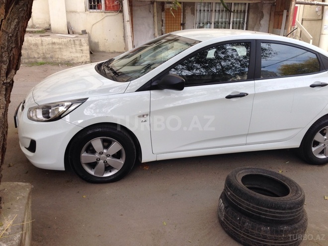 Hyundai Accent 2014, 25,000 km - 1.6 л - Bakı