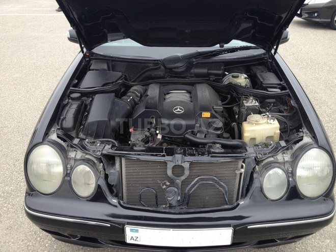 Mercedes E 240 2000, 287,421 km - 2.4 l - Bakı