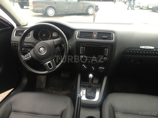 Volkswagen Jetta 2011, 40,000 km - 2.5 l - Bakı