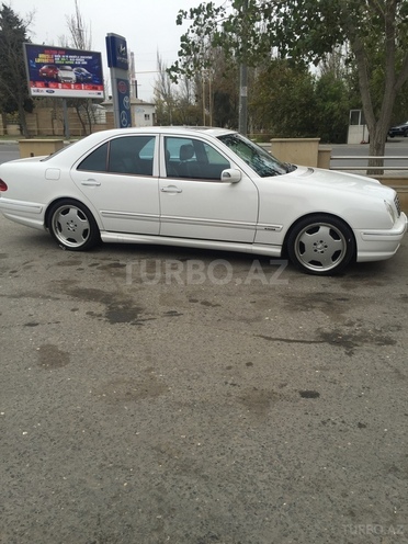 Mercedes E 320 2000, 200,800 km - 3.2 л - Bakı