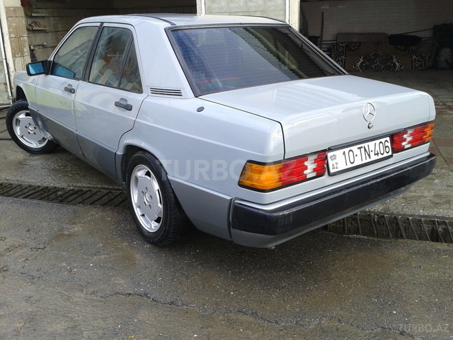 Mercedes 190 1989, 253,926 km - 2.0 l - Oğuz